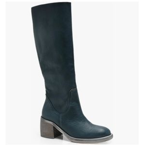 Elegant Navy Women's Knee-High Boots
